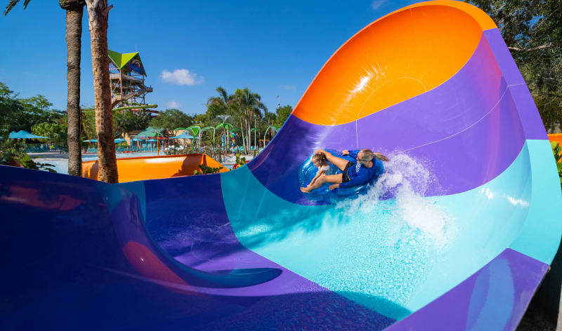 Aquatica Pass Members Enjoying the Ultimate Playdate.